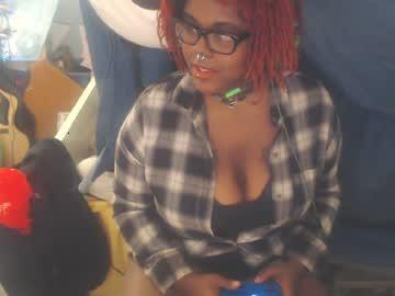 missebonygeek chaturbate