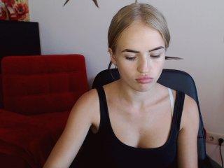 MollyWatson bongacams