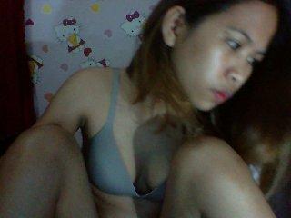 Morenaglrl18x bongacams