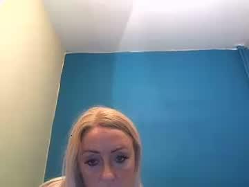 nadinnnea chaturbate