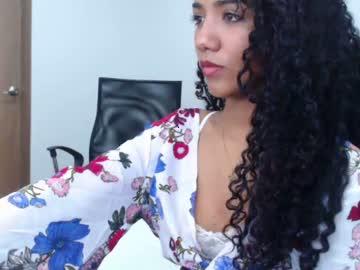 naelasweet015 chaturbate