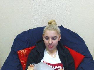 NicoletteBery bongacams