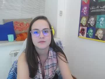 petitesandraxo chaturbate