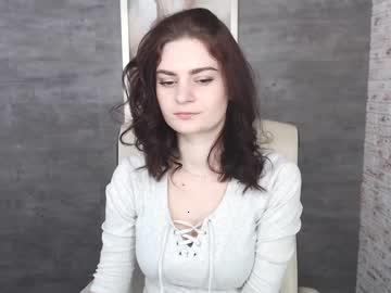 renee_crystall chaturbate