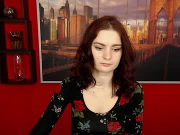 renee_crystall chaturbate