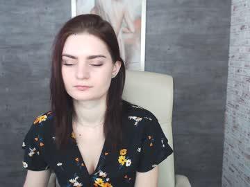 renee_crystall chaturbate