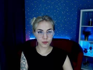 rita_tray_x chaturbate