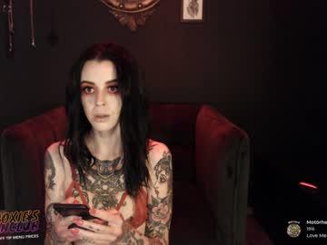 roxxxieriot chaturbate