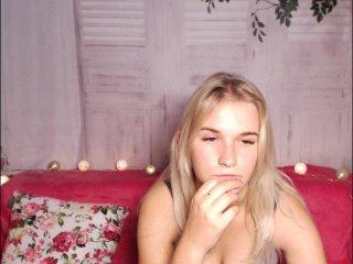 SarahLive bongacams