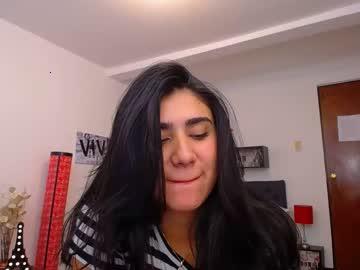 sara_rain chaturbate