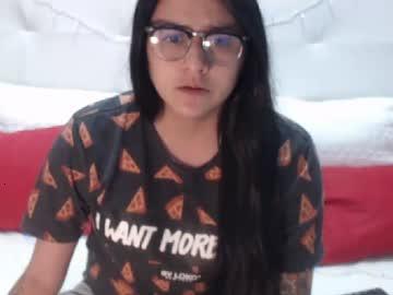 scarlett_and_kris chaturbate