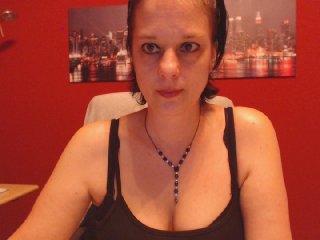 SweetLongLips bongacams