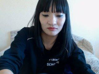 SweetsKira01 bongacams