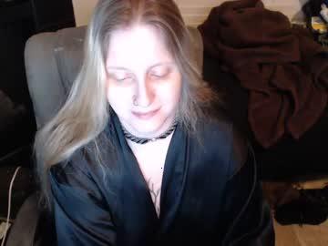 twistedlilharley chaturbate