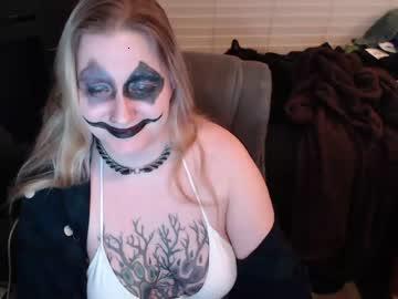 twistedlilharley chaturbate