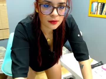 victorialefur chaturbate