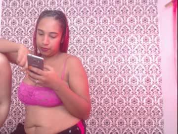 yineska_hxx chaturbate